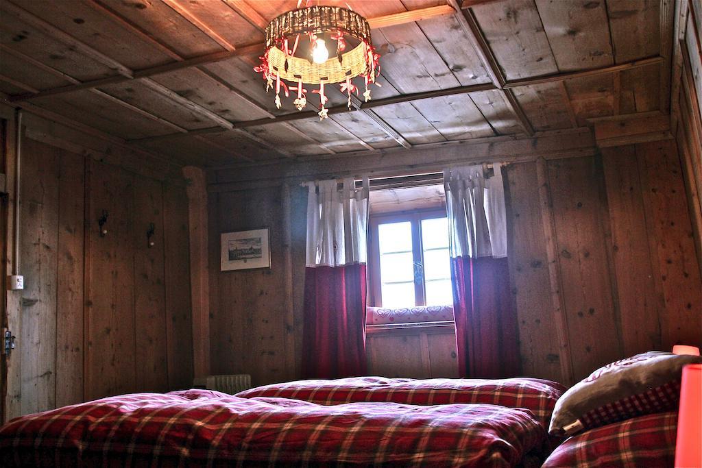 Tgesa Ferrera Villa Schmitten  Exteriör bild